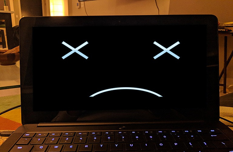 Nguyên nhân laptop bật không lên 
